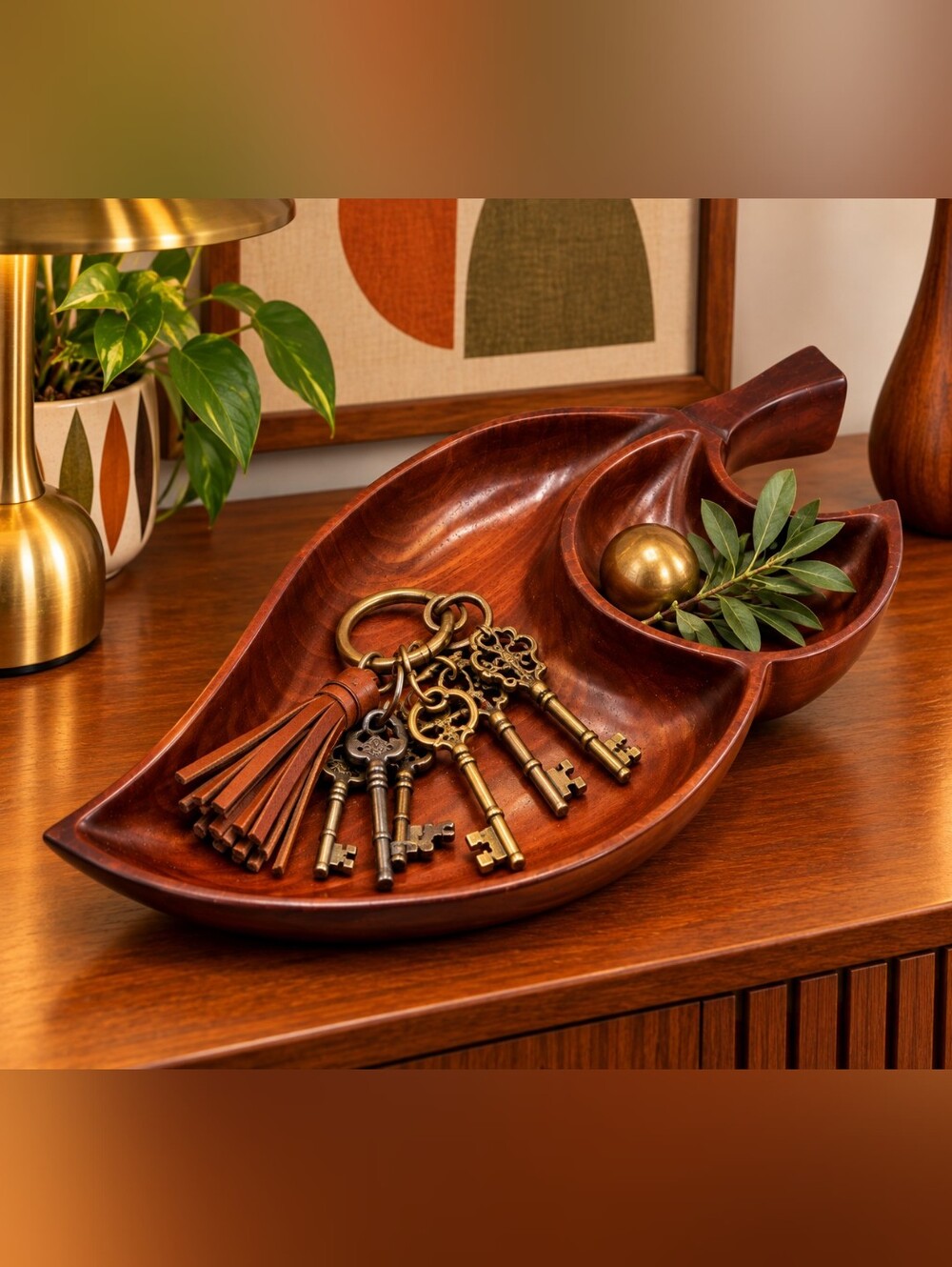Monkey Pod Wooden Leaf Shaped MCM Tray